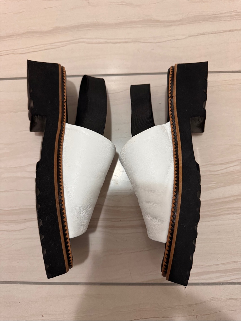 Bueno Amy Slingback Sandles White Leather Open-Toe with Black Footbed Sz 38 - Picture 6 of 10